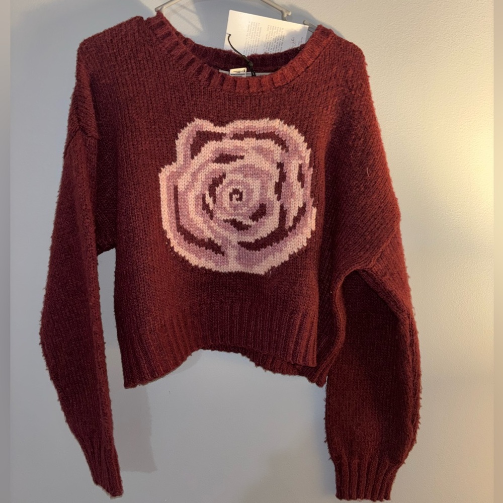 🌹NWT Sincerely Jules Burgundy Crewneck Sweater with Pink Rose